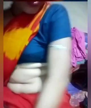 Assame Boudi Pussy Fingering