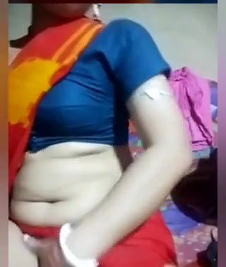 Assame Boudi Pussy Fingering