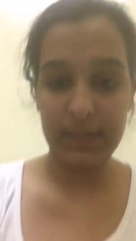 Sexy figurr Desi Booby girl Showing