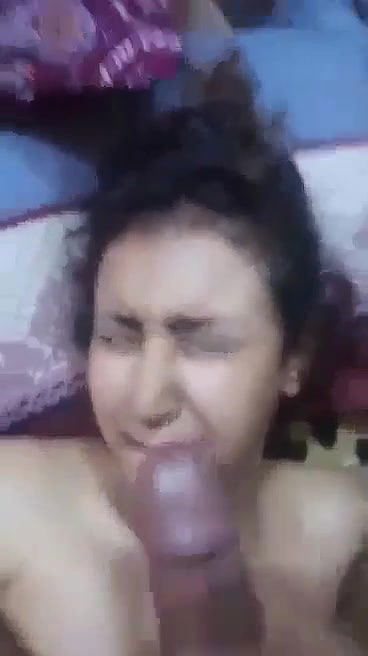 Indian housewife cum facial MMS video