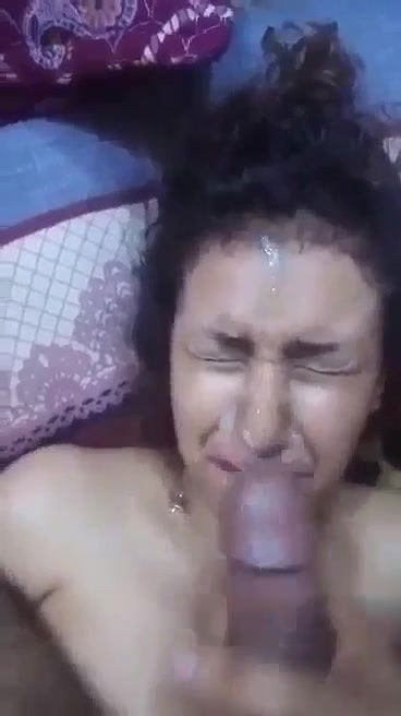 Indian housewife cum facial MMS video