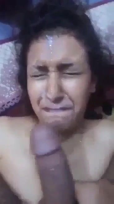 Indian housewife cum facial MMS video