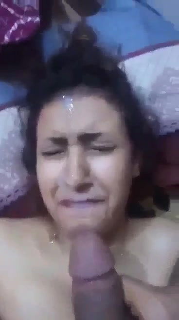 Indian housewife cum facial MMS video