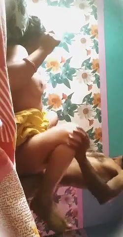 saree uthake moti bhabhi ki chudai kri