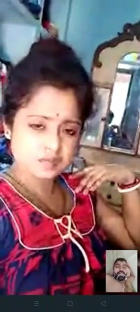 hot bhabhi showing her asset on vc to devar