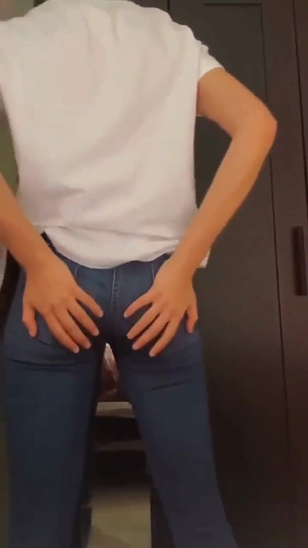 patli ladki ne chuche dikhayi