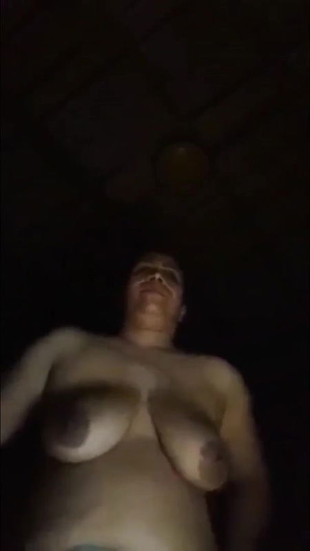 hijabi bhabhi ne chikni choot dikhayi