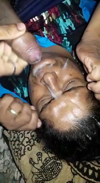 Indian widow cum facial MMS video