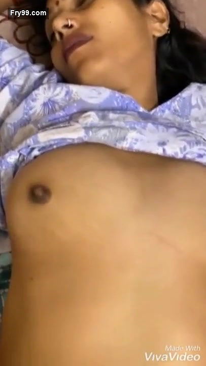 Desi sexy aunty sexy face