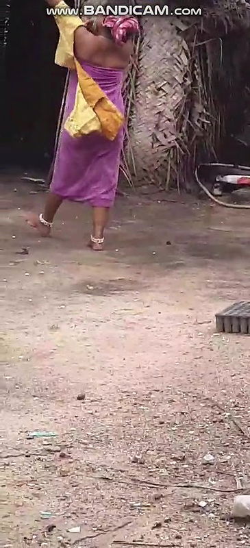 Aunty Bathing Secretly Captured 2