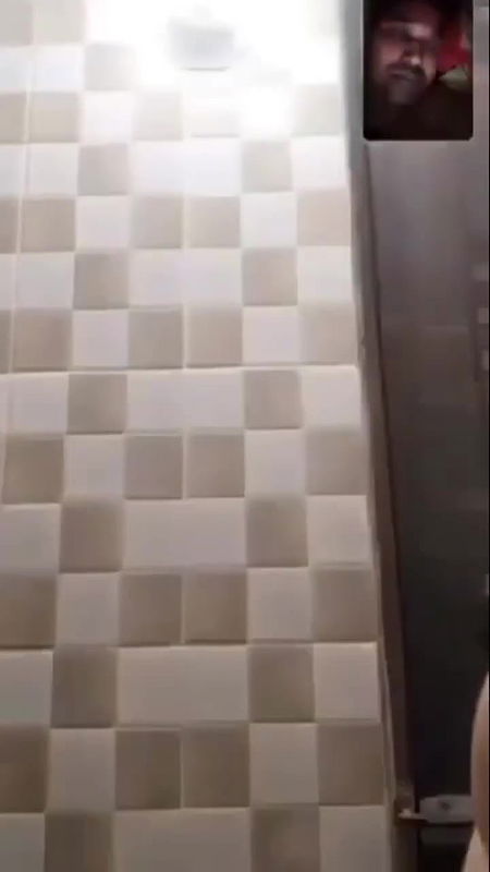 Cheater Bhabhi Showing On Video Call