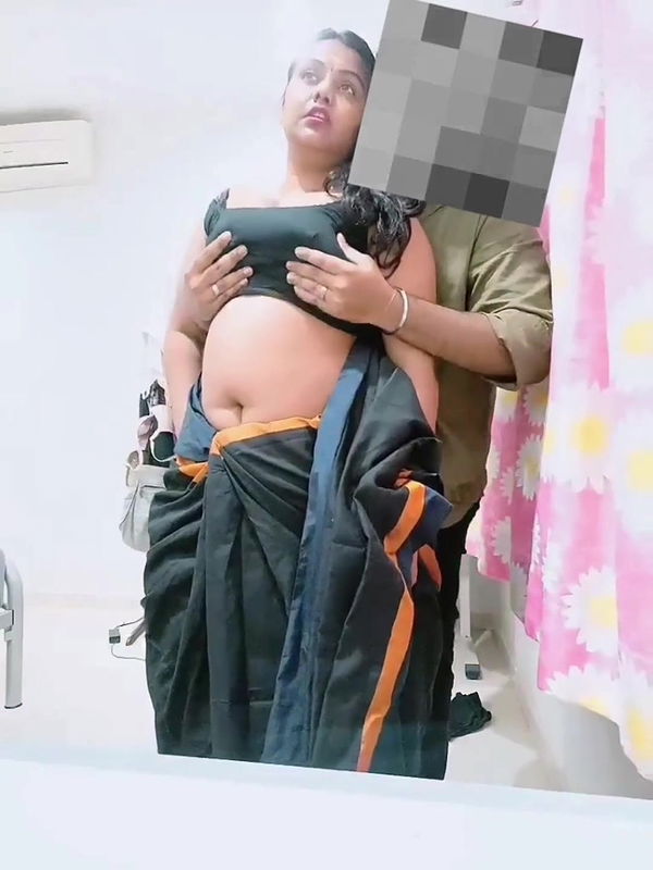 Famous Tamil Wife Kruthika Sucking Dick Stand Fucking