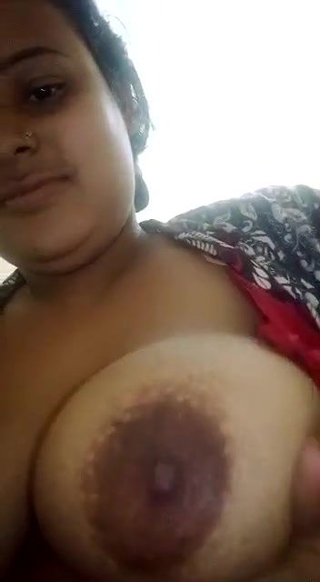 bahbhi showing her assets