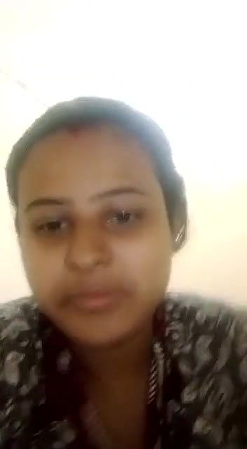 bahbhi showing her assets