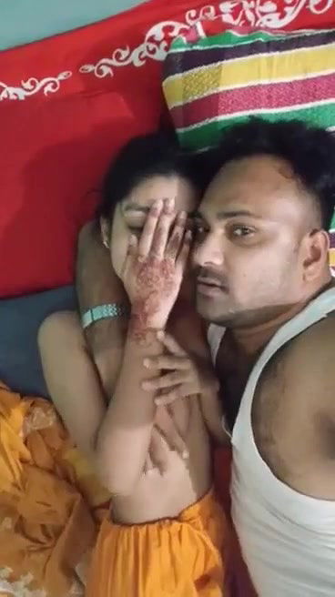 bf ne gf ki boob chusi