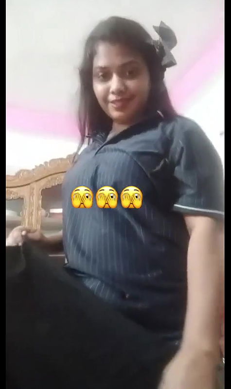 dancing and nude pussy rubbing