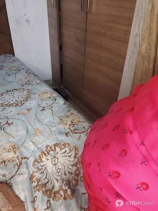 Stripchat Desi seductress