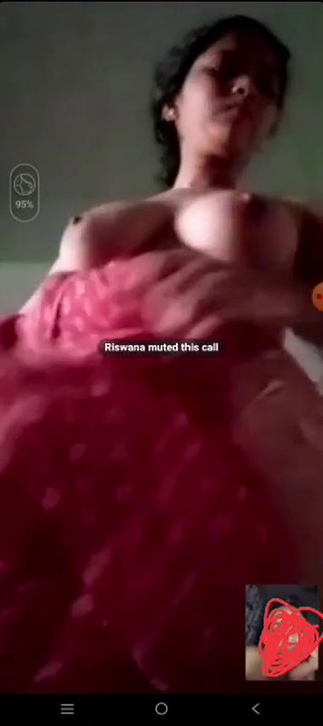 Videocall Beautiful Young Mallu Girl Showing Nude For Lover