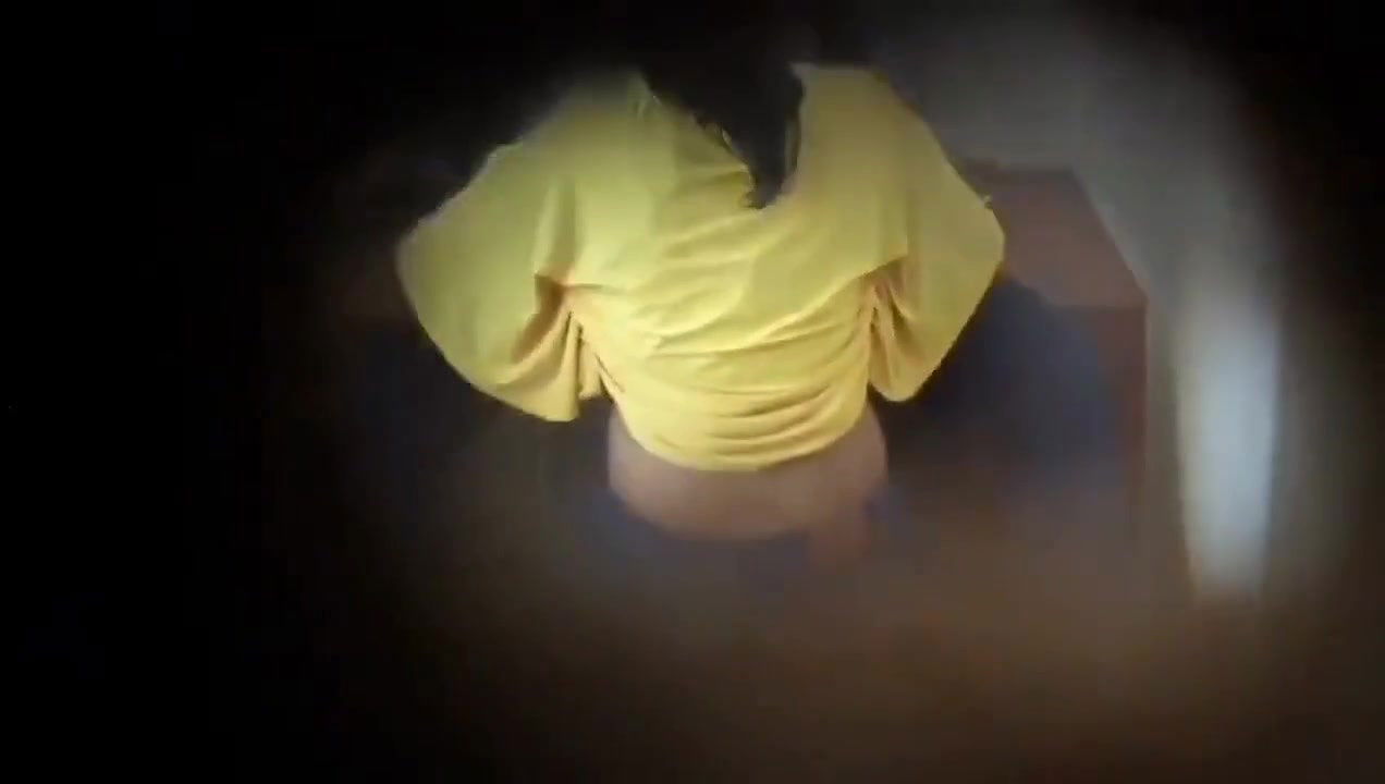 Spy Cam Leaked MMS Video of Sri Lanka Couple