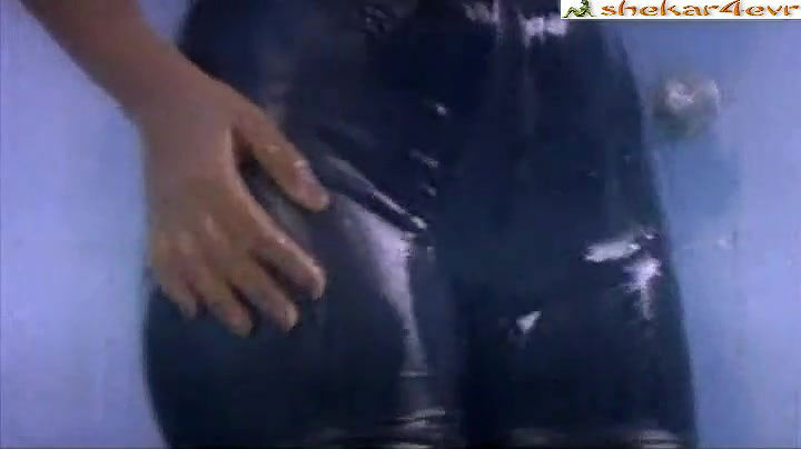 Bhavana Shower Solo – Shekar4evr