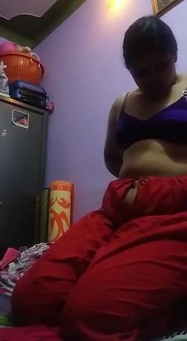 pussy rubbing chubby bhabhi