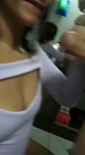 Sexy NRI GF blowjob MMS video