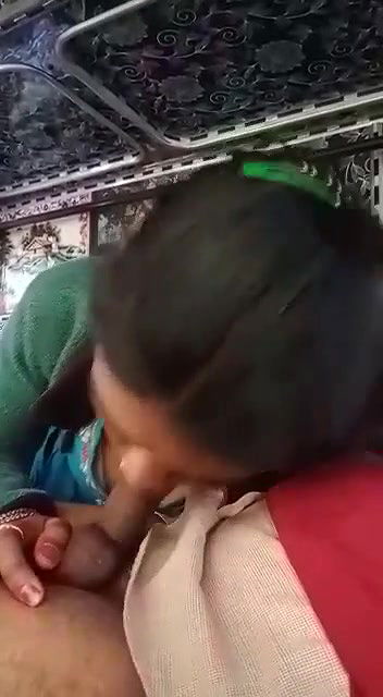 Local Desi Randi blowjob to a truck driver MMS