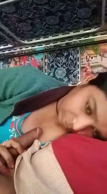 Local Desi Randi blowjob to a truck driver MMS