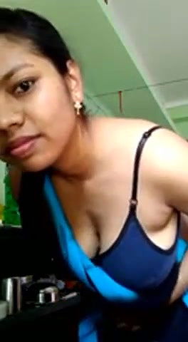 Desi horny girl nude MMS video