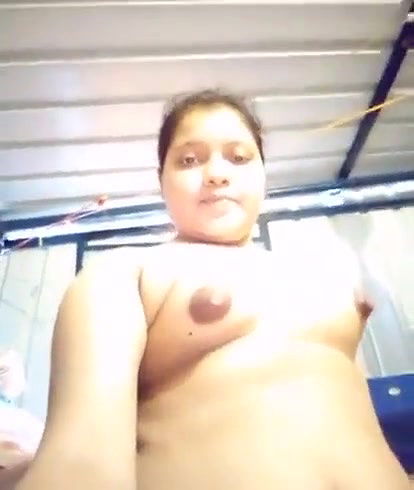 Chubby Bhabhi topless show selfie cam video