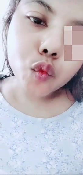 Bangladeshi Chubby Girl Fingering