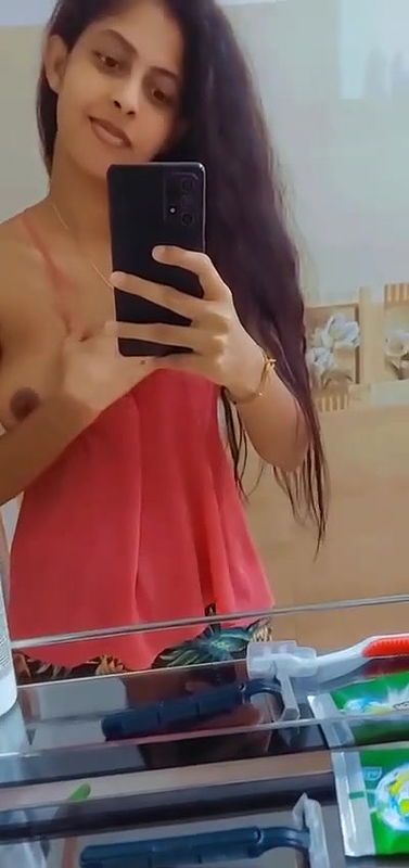 Lankan Horny Girl Showing Fingering