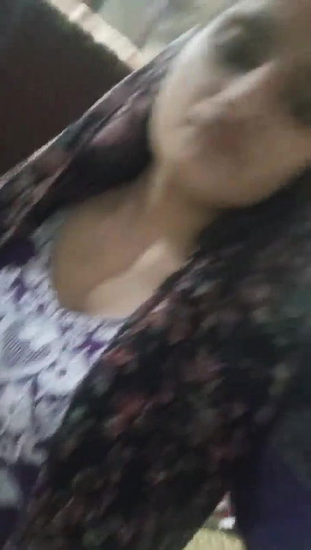 Young desi cutie striptease shows her lovely untouched nude body P3