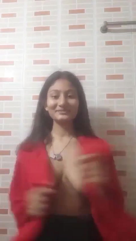 Young desi cutie striptease shows her lovely untouched nude body P4