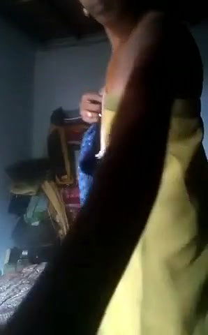 nude dress change of dehati bhabhi