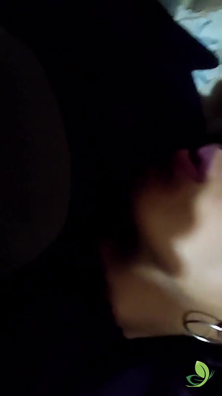 GF Ki Pehli Chudai Condom Ke Sath