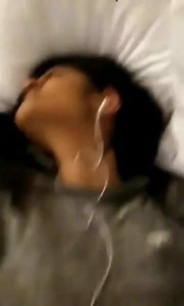 Girlfriend Ki Chut Me Ungli Karta Hua Boyfriend