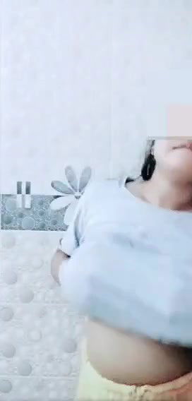 Fingering with horny expression by Bengali girlfriend   FSI Blog