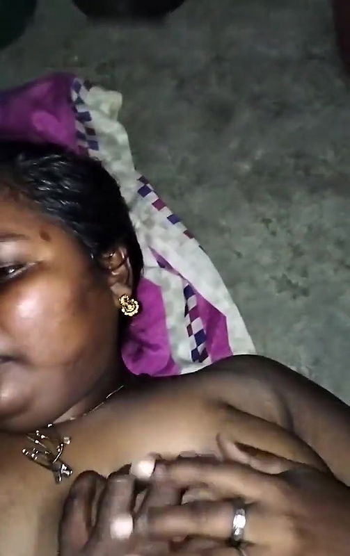 South Indian busty MILF unsatisfied pussy fucking   FSI Blog