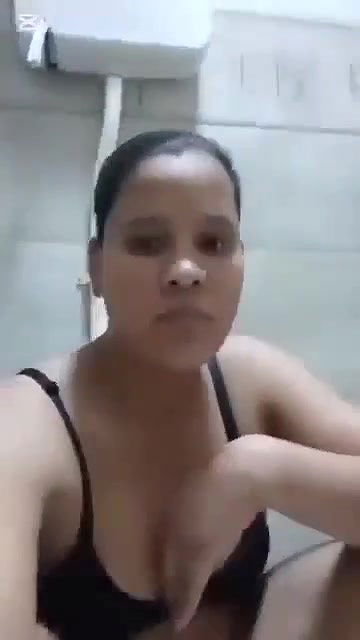 Tall girl stripping bra and standing nude viral selfie   FSI Blog