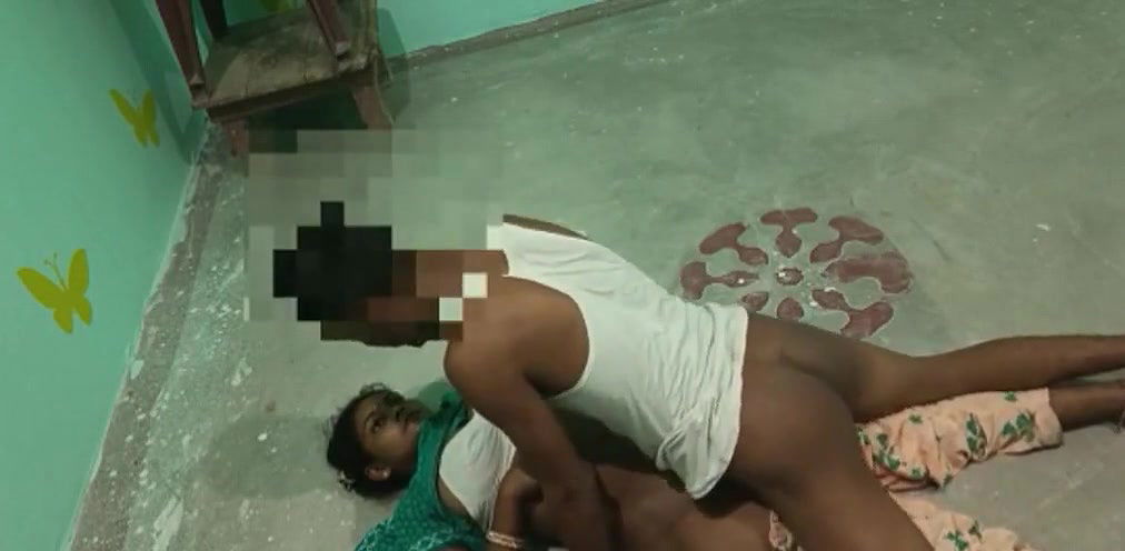 Indian labour lady fucking landlord in paid sex video   FSI Blog