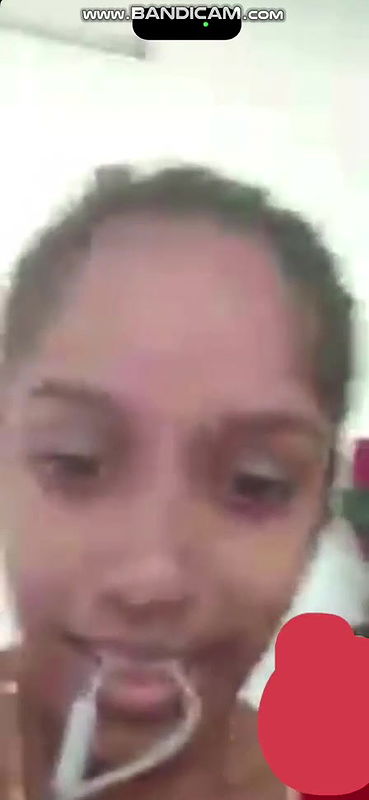 Slim married Tamil wife sharp boobs showing viral MMS   FSI Blog