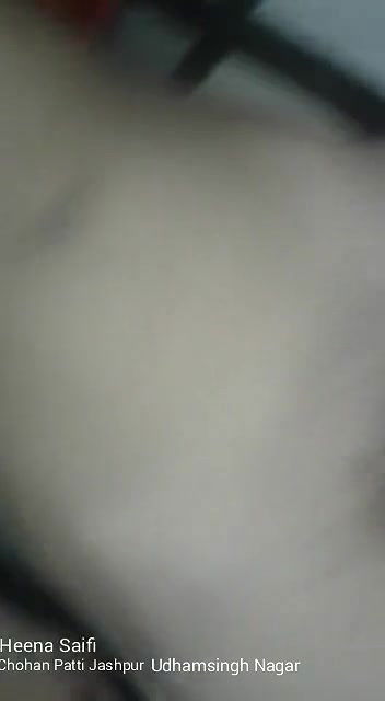 Nude Indian wife fucking with her neighbor MMS video