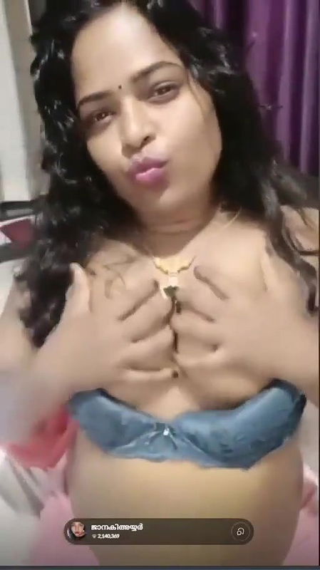 0 mallu hot aunty boobs tango private show 1