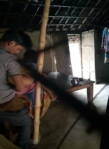 Darte Darte Gaon Ki Bhabhi Se Lund Chuswa Ke Kutiya Bana Ke Pela