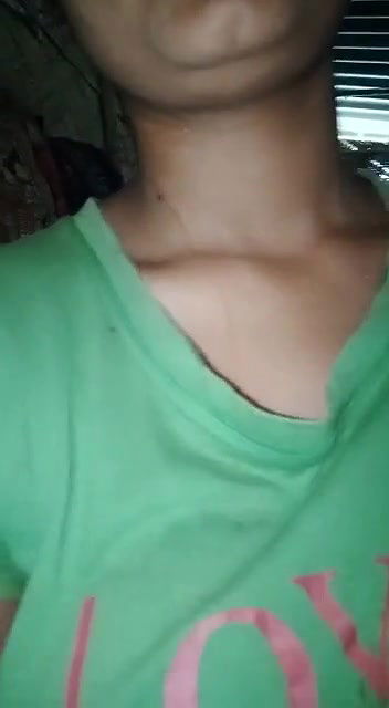 Busty Indian village girl exposing her naked body