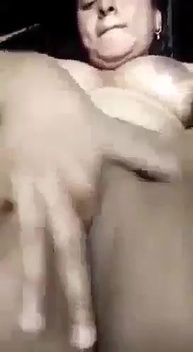 Bengali Horny Bhabhi Fingering Her Pussy