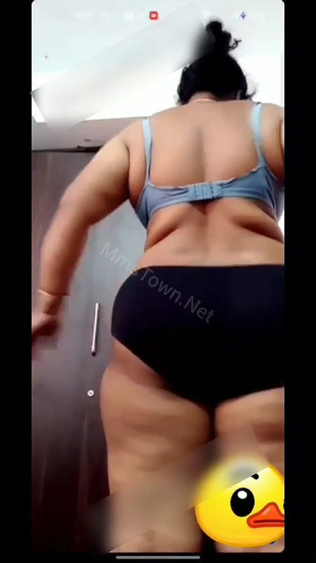 Cheater Tamil Milf Showing Lover