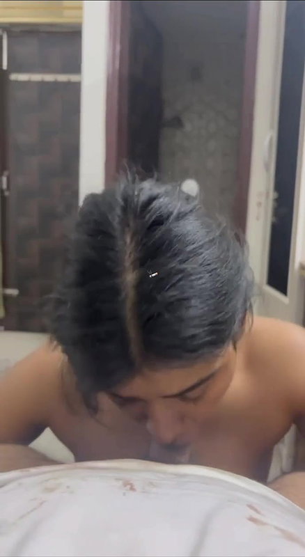 Horny Babe Giving Blowjob