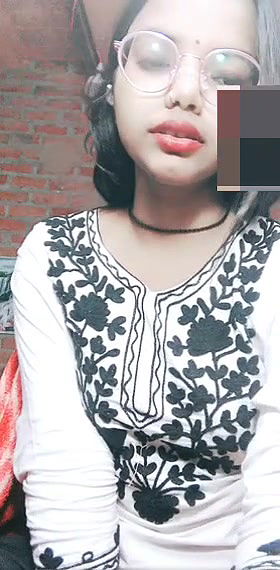 Ishika Glasses Horny Girl Showing Boobs